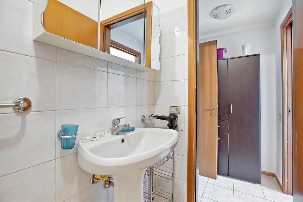Cenisio Brilliant Flat Apartment Milan 0*,  Italy